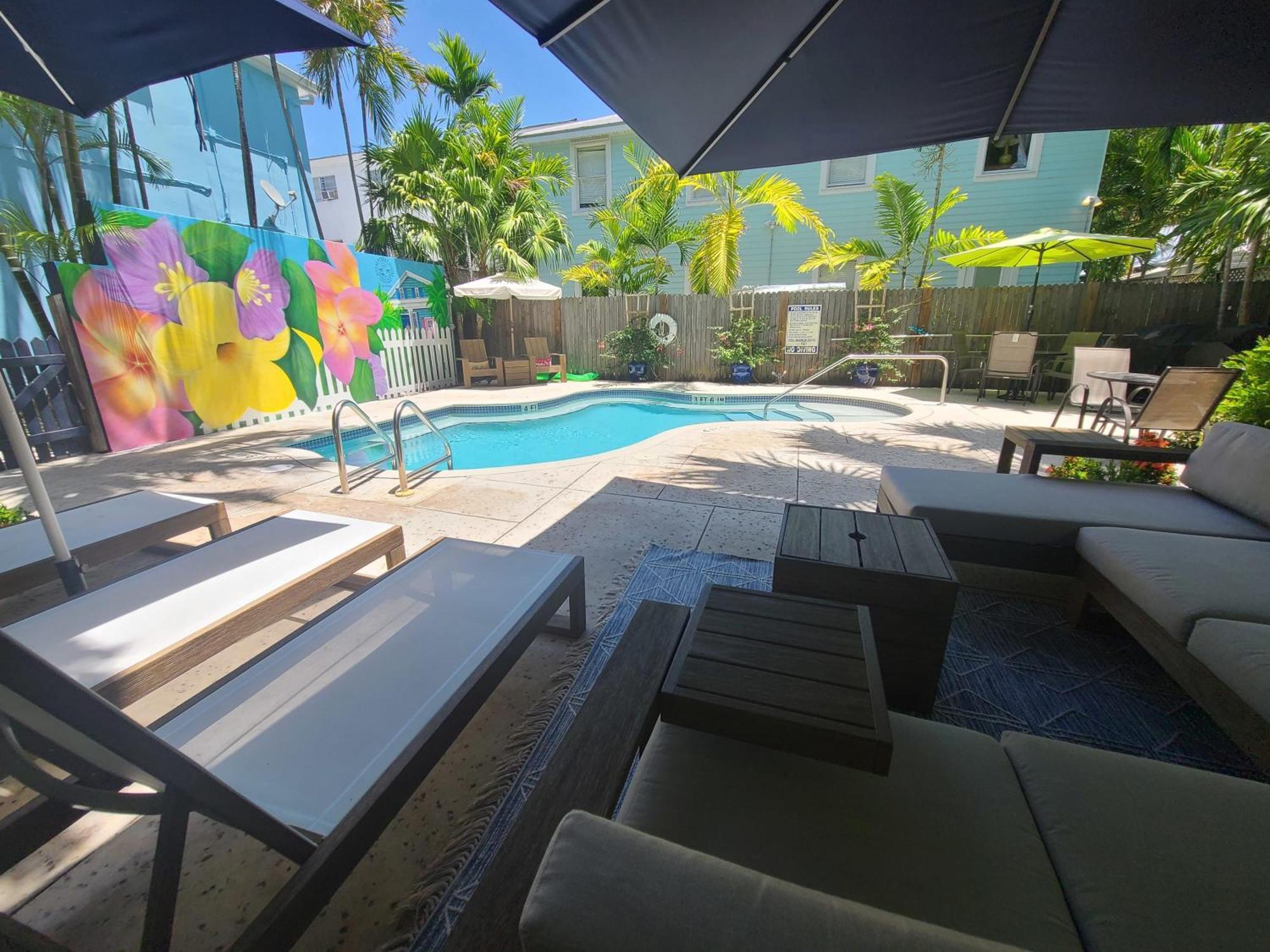 Duval Street Suite W Parking And Pool Key West Dış mekan fotoğraf